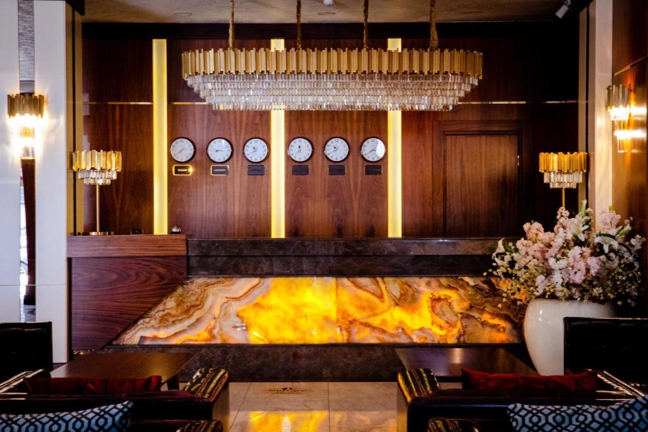 Madison Hotel Baky Esterno foto