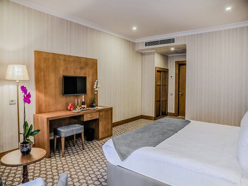 Madison Hotel Baky Esterno foto